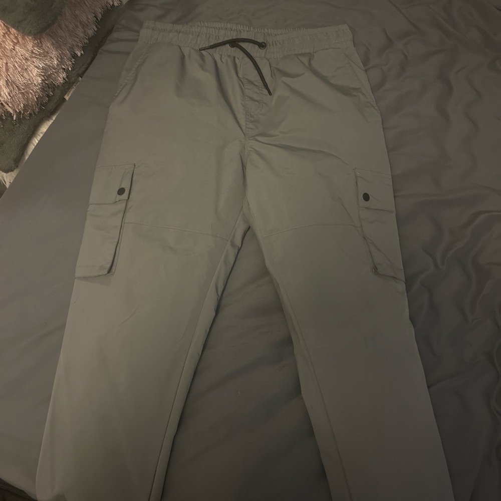 grey cargo pants